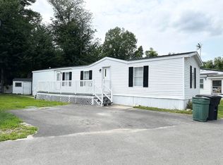 16 Bradford Drive, Litchfield, NH 03052