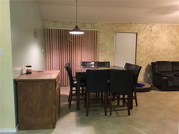 3rd image of 760 River Garden Dr