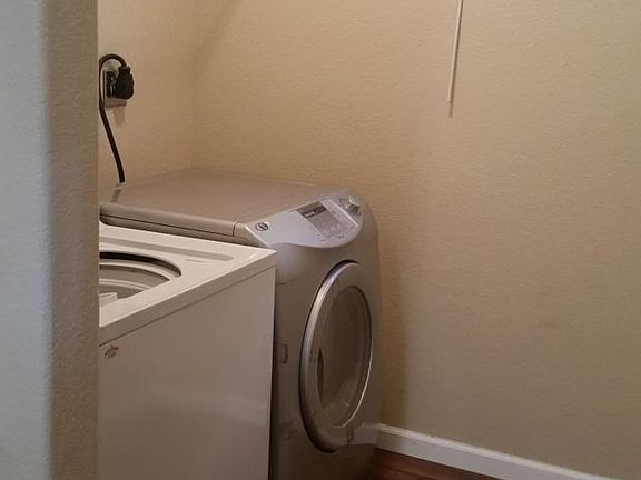 4th image of 24909 Madison Ave Unit 212