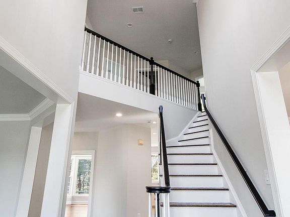 4th image of 10228 Sweetwood Ave