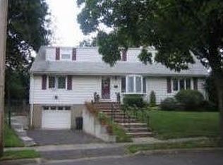 75 Saint James Pl, Clifton, NJ 07013