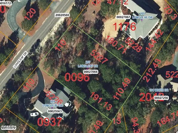 207 Longleaf Drive, West End, NC 27376