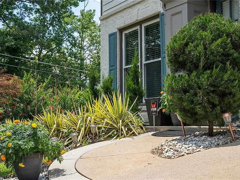 100 Cabots Cove Ct — Photo 57