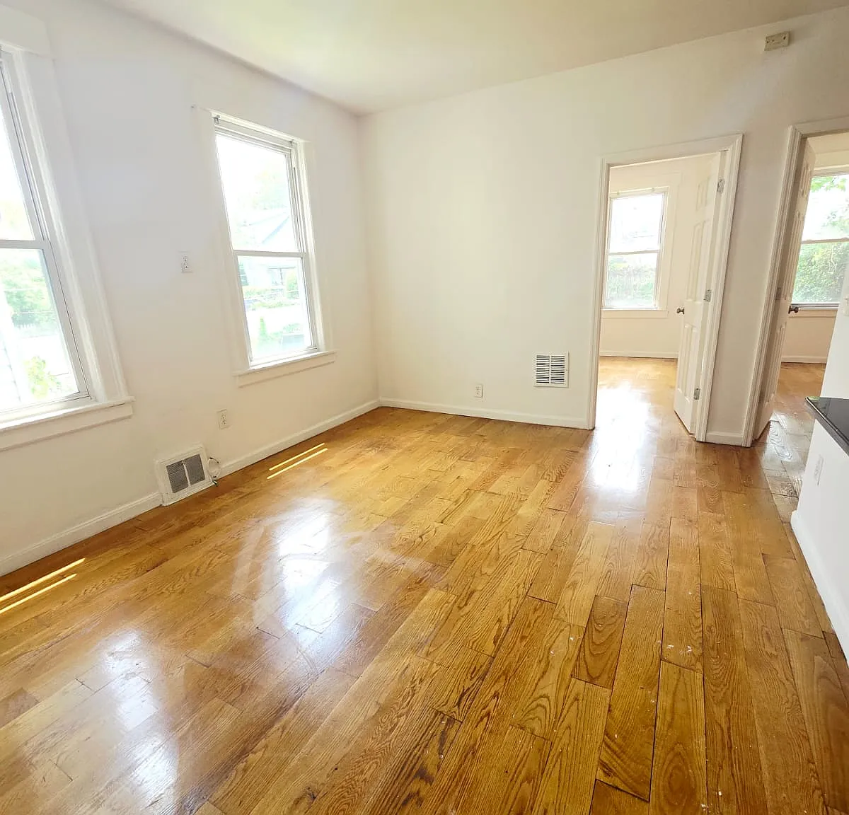4 bed, $3,000 — Photo 4
