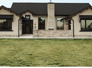 10232 Bella Strada Ln, Johnston, IA 50131