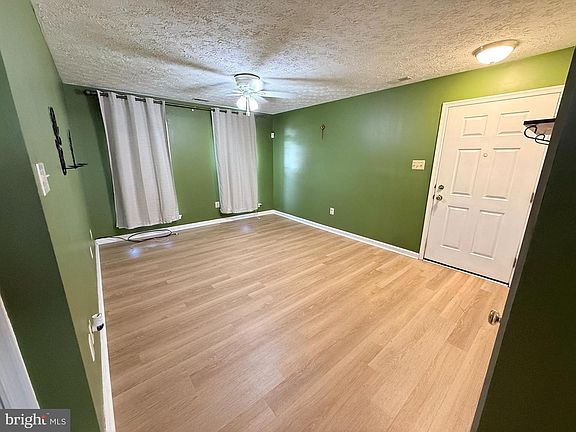 3rd image of 2502 Indians Lair