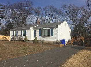 93 Westbank Ct, Springfield, MA 01118