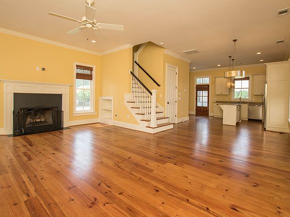 5th image of 40 Harford St