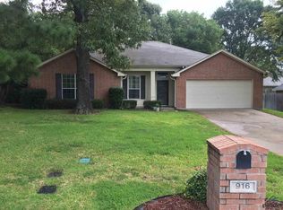 916 Joel Dr, Tyler, TX 75703
