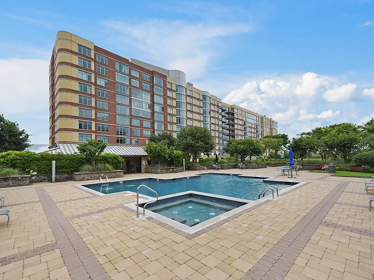 8100 River Rd #210A — Photo 32