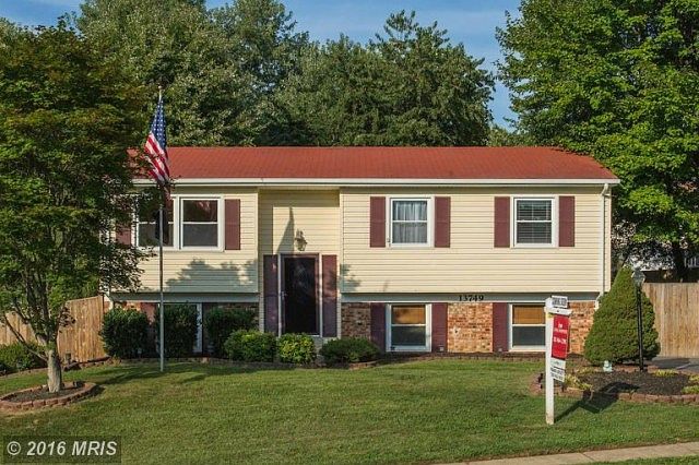 1st image of 13749 Mahoney Dr