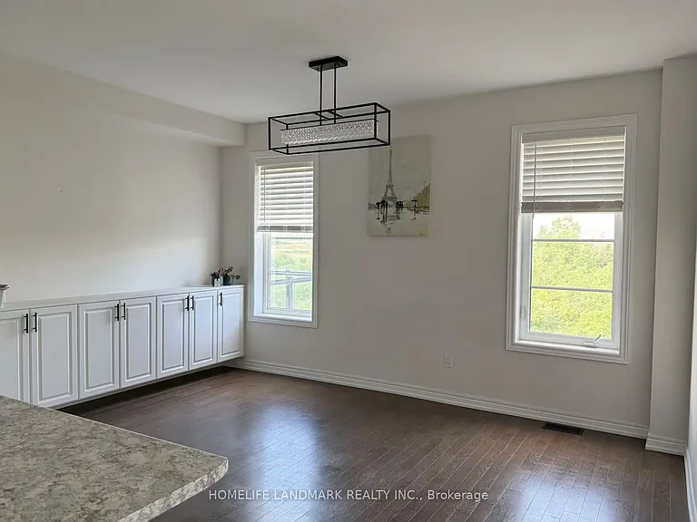 156 Decast Cres — Photo 5