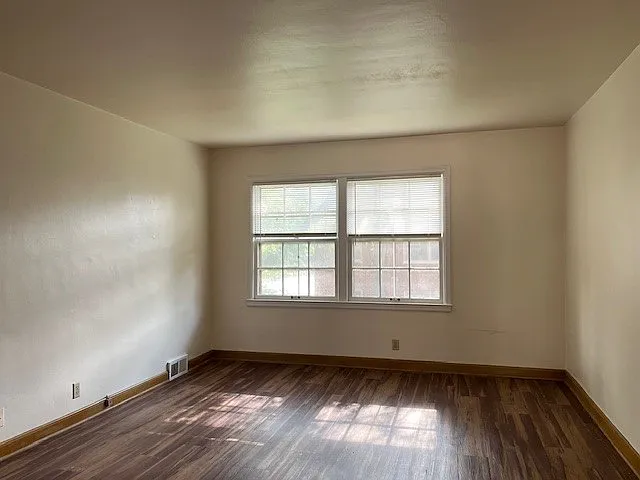 611 E Henry Clay St #3 — Photo 6