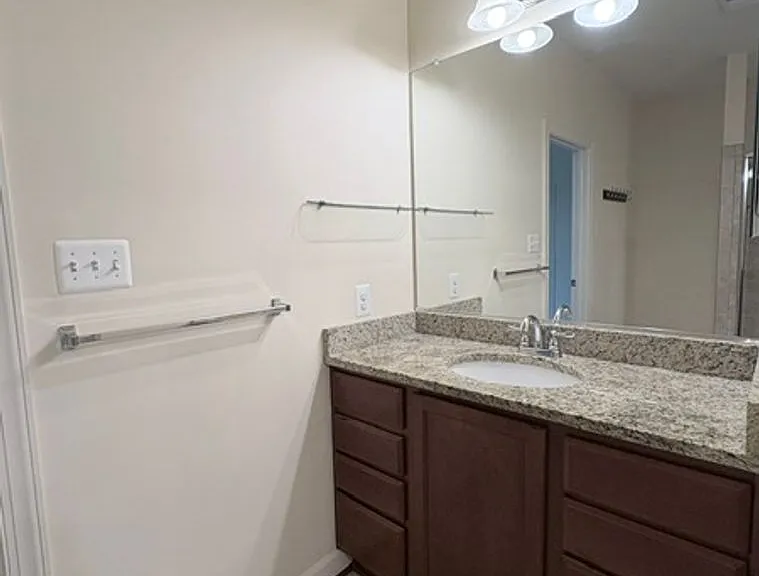 121 Autumn View Dr — Photo 29