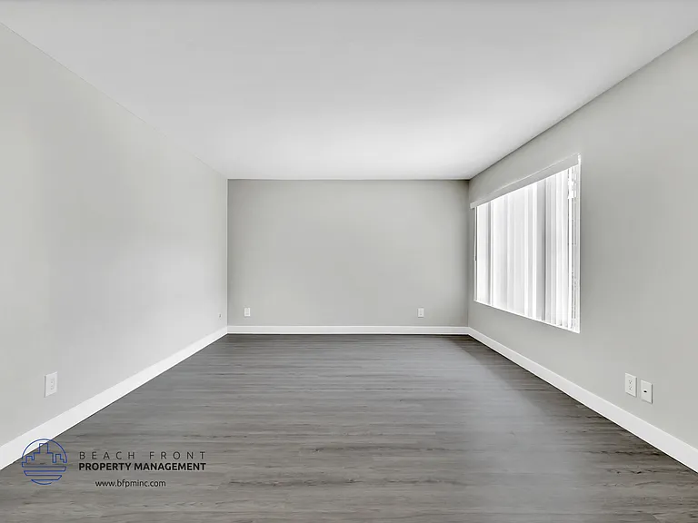910 Enterprise Avenue — Photo 45