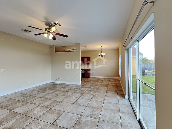 3rd image of 10 Vanna Ct