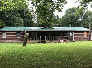 183 B Y Brown Rd, Charlotte, TN 37036