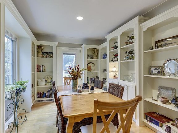5th image of 2210 Stinson Blvd
