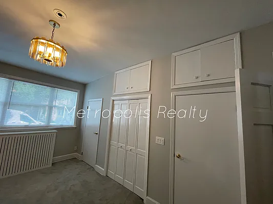 Rented by Metropolis International Realty Inc. | media 21