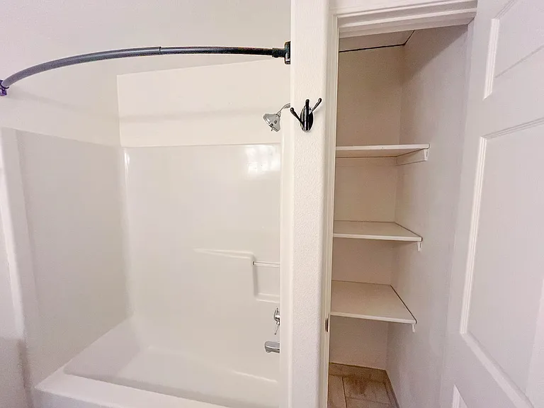 6431 SE 83rd Ave — Photo 30