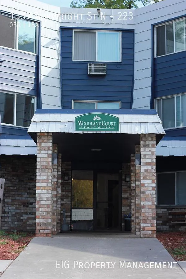 Woodland Court — Photo 2