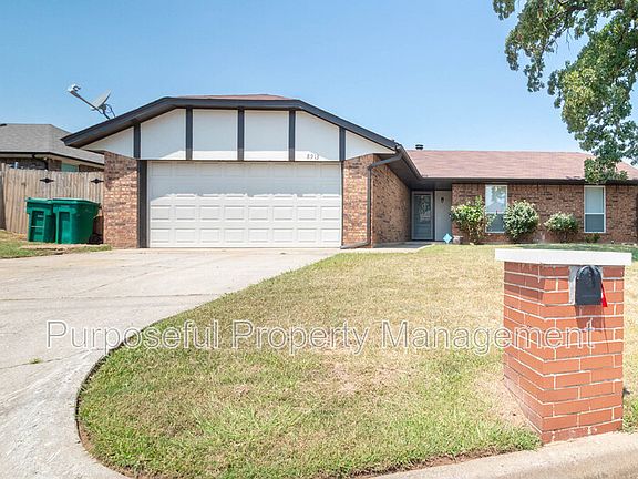 2nd image of 8913 Bentree Country Way