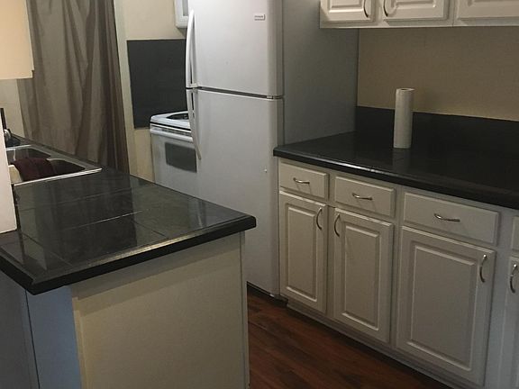 4th image of 2616 Harriet Ave APT 110