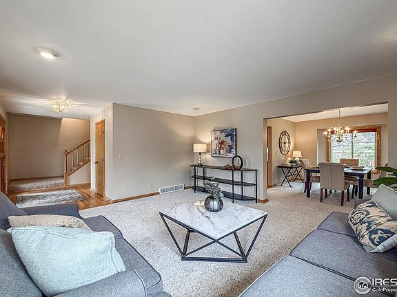 5th image of 1229 Twin Peaks Cir