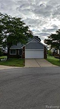 Free standing Condo golfview