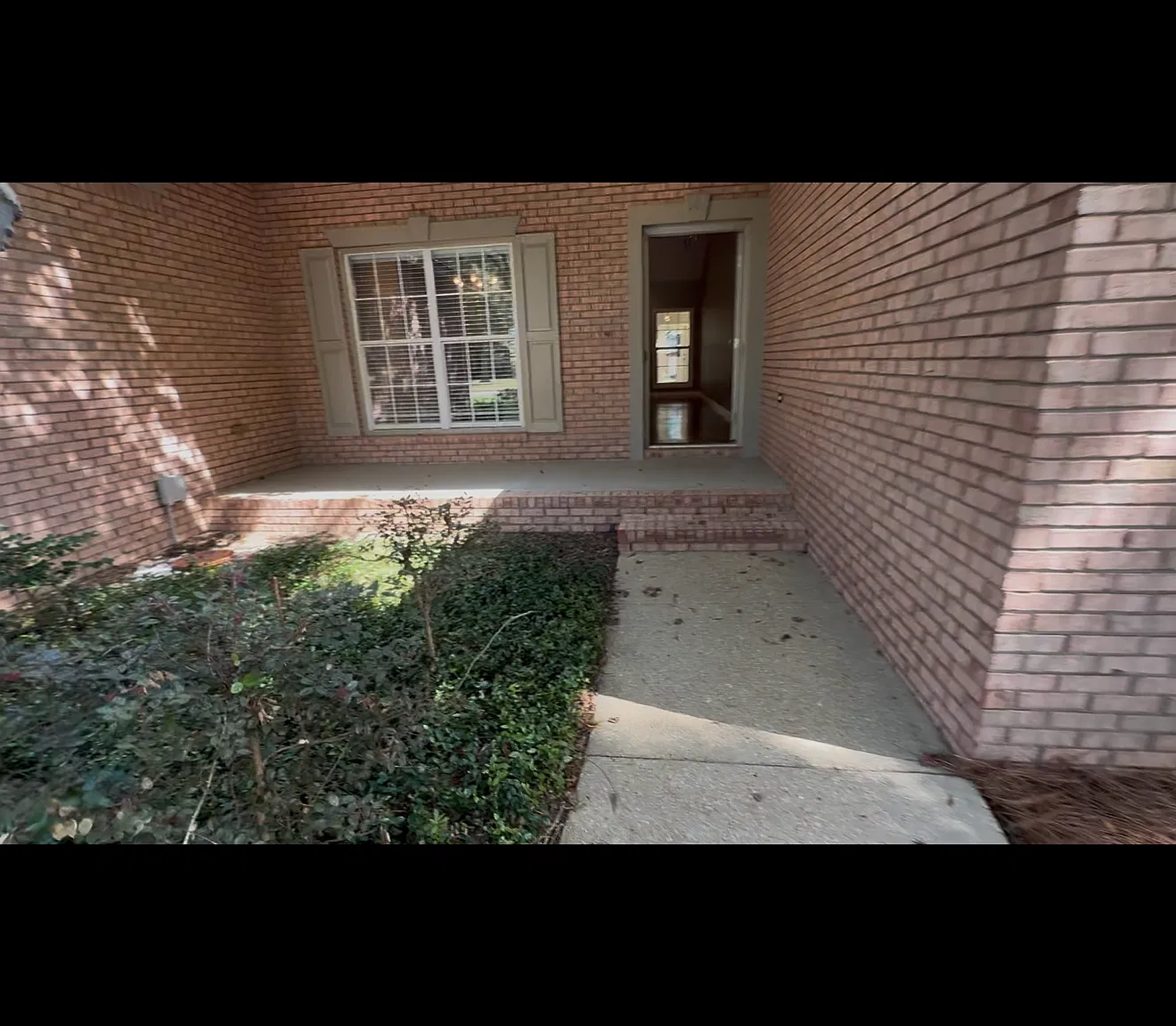 4 bed, 2597 sqft, $2,900 — Photo 2