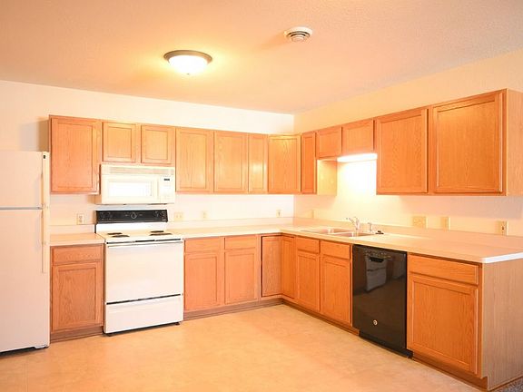 4th image of 3755 Patti Dr