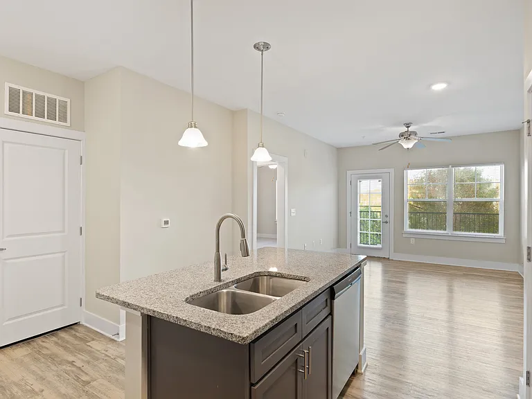 Gateway Apartments — Photo 15
