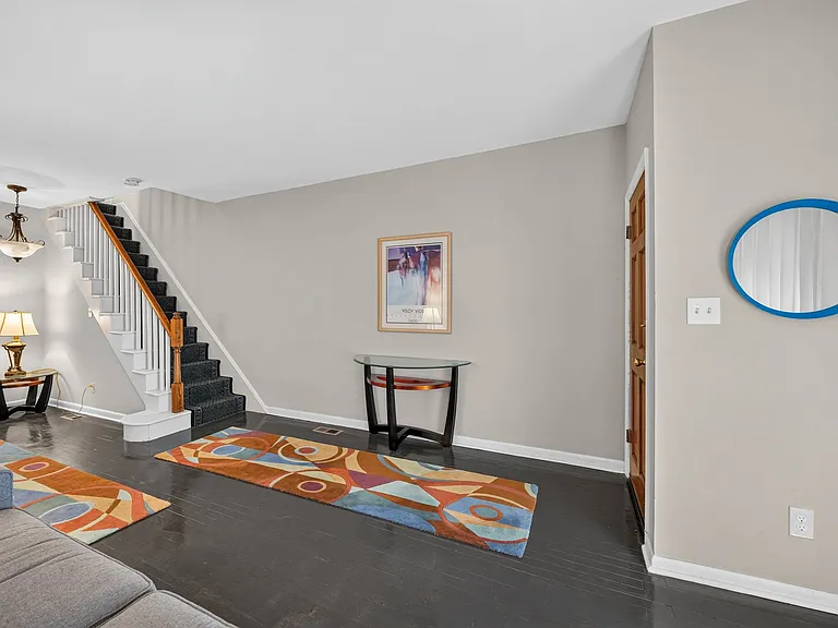 602 S Macon St — Photo 2