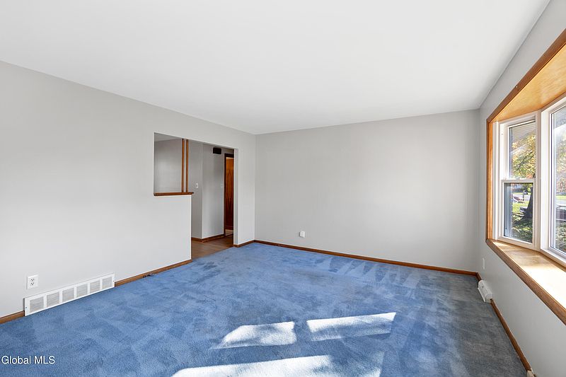 5th image of 2078 Rensselaer Avenue