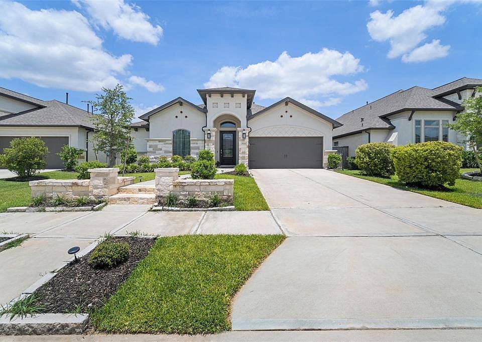 1st image of 9311 Orchard Trl