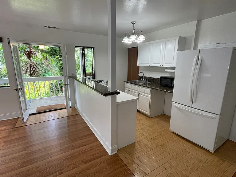 31494 West St #B — Photo 3