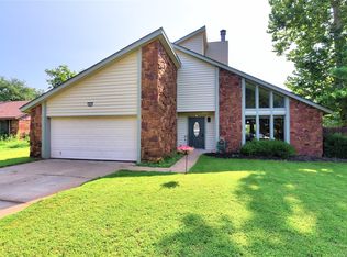 813 N Forest Pl, Jenks, OK 74037