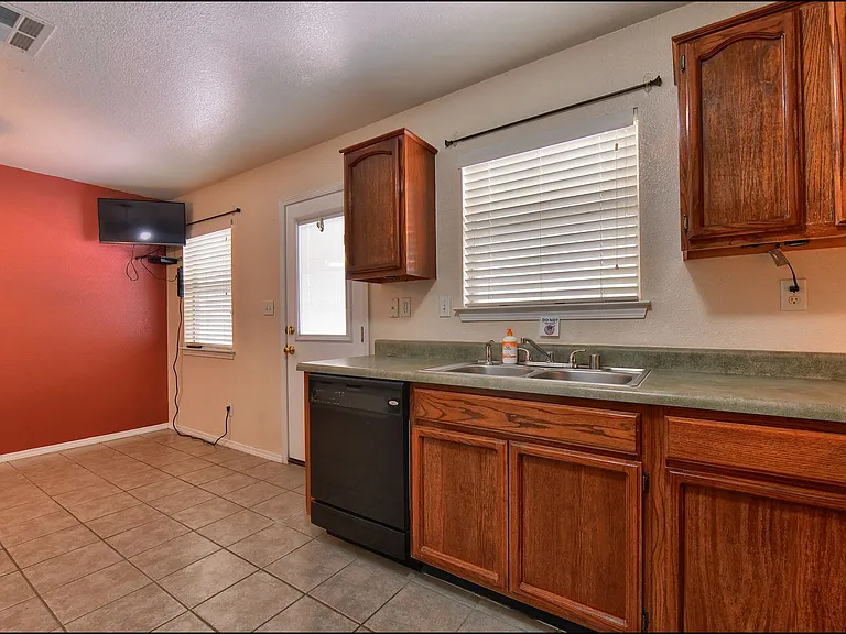 508 Covington Ridge Way — Photo 16