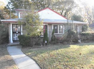 240 Coventry Rd N, West Hempstead, NY 11552