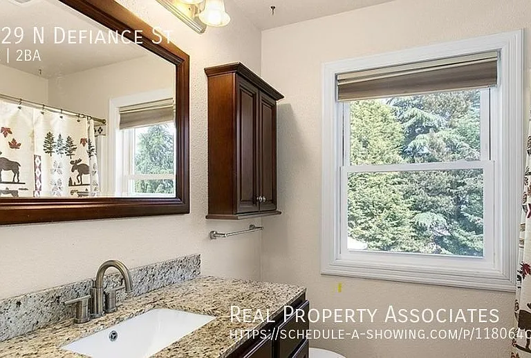 3929 N Defiance St — Photo 11