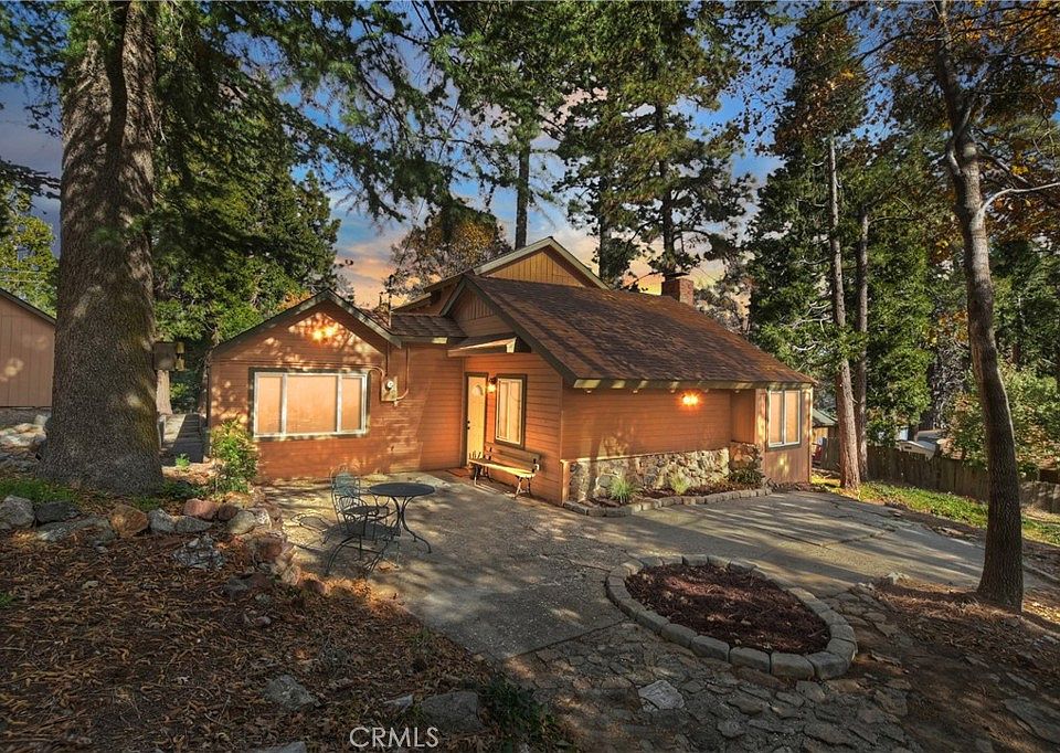 1st image of 22328 Forest Dr
