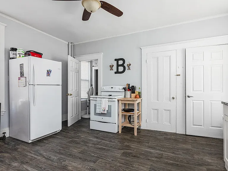 14 Pleasant St #1 — Photo 5