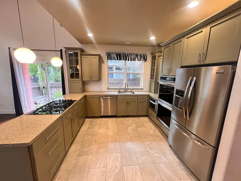 1048 Peach Blossom Way — Photo 5