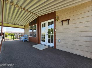 55 W Washington Ave Unit 202, Yakima, WA 98903