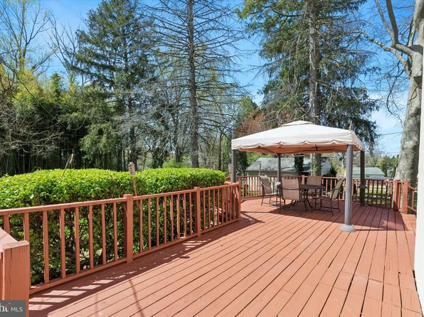9 Culp Rd, Audubon, PA 19403