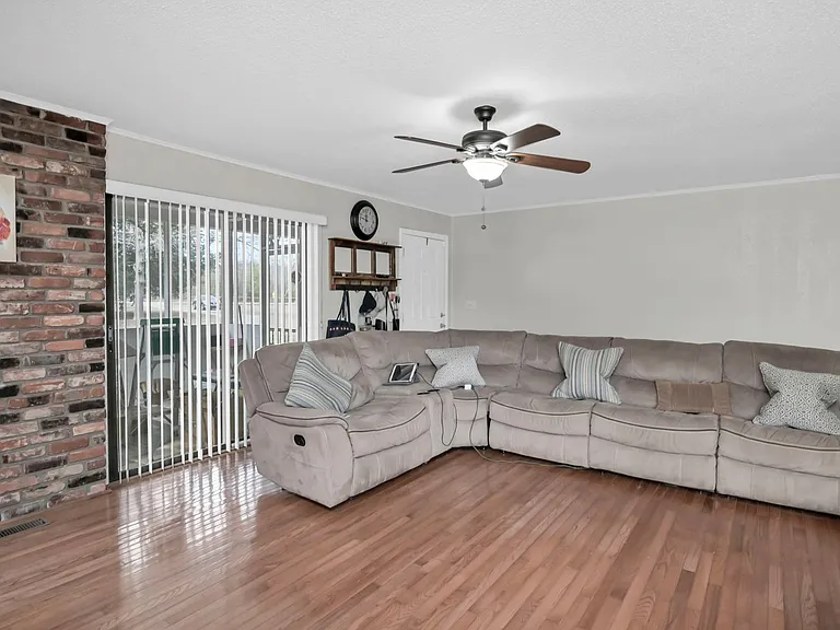 315 Gardners Terrace Rd — Photo 4