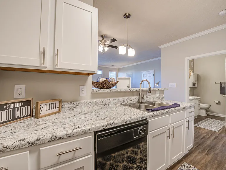 Summit Pointe — Photo 29