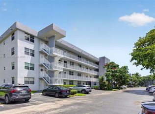 Royal Park Condo, Oakland Park, FL 33309