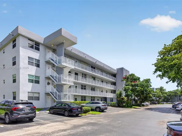 106 Royal Park Dr APT 3D, Oakland Park, FL 33309