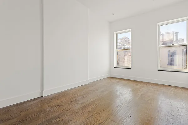 Rented by Compass | media 22